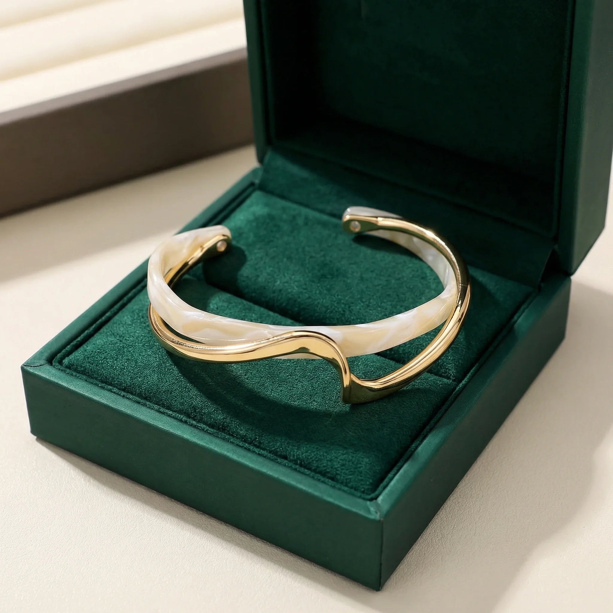 Armbänder
