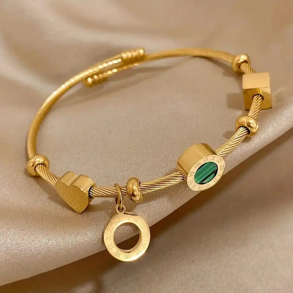 Goldener Smaragd Charm-Armband