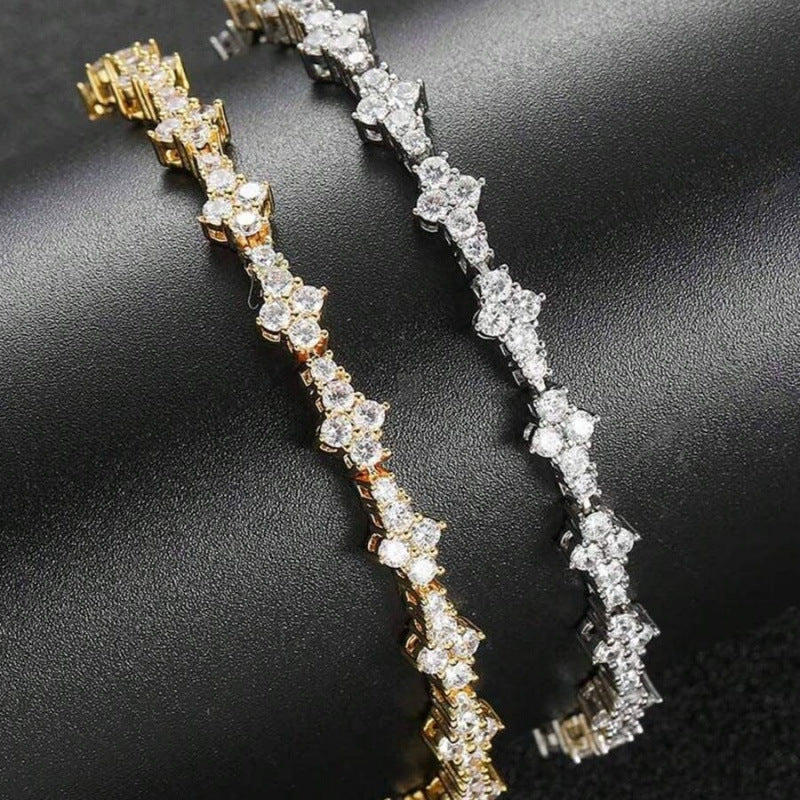 Klassisches Cluster Tennisarmband aus Weißgold