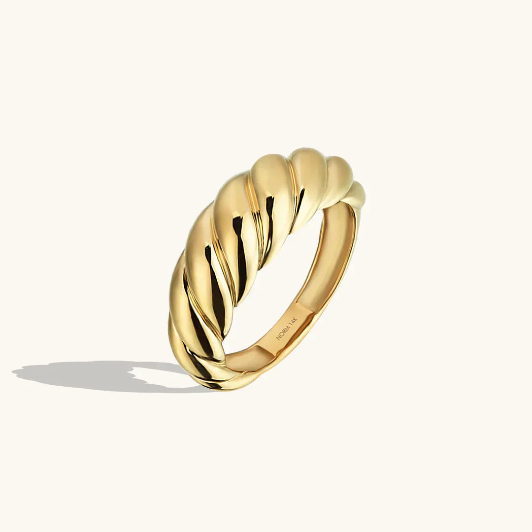 Vintage Croissant Goldring