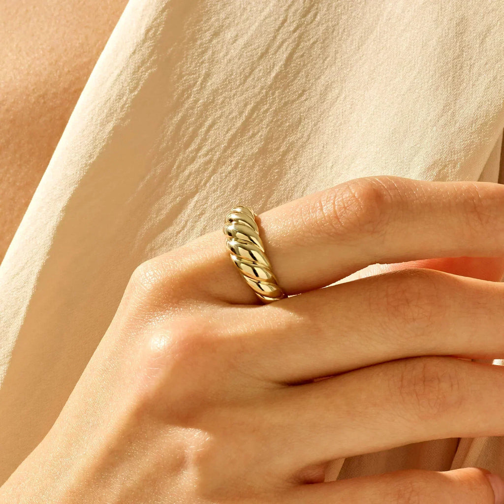 Vintage Croissant Ring aus Weißgold