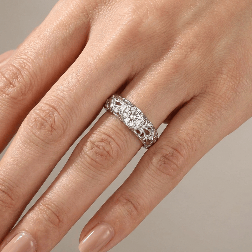 Silberner Kissen-Zirkonia Vintage-Ring