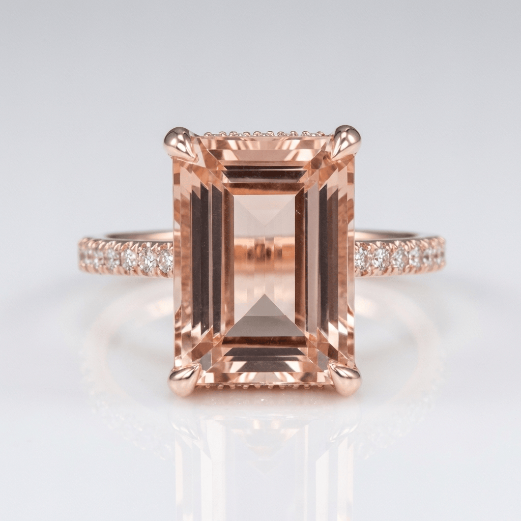 Ring aus Roségold mit Morganit-Pavé