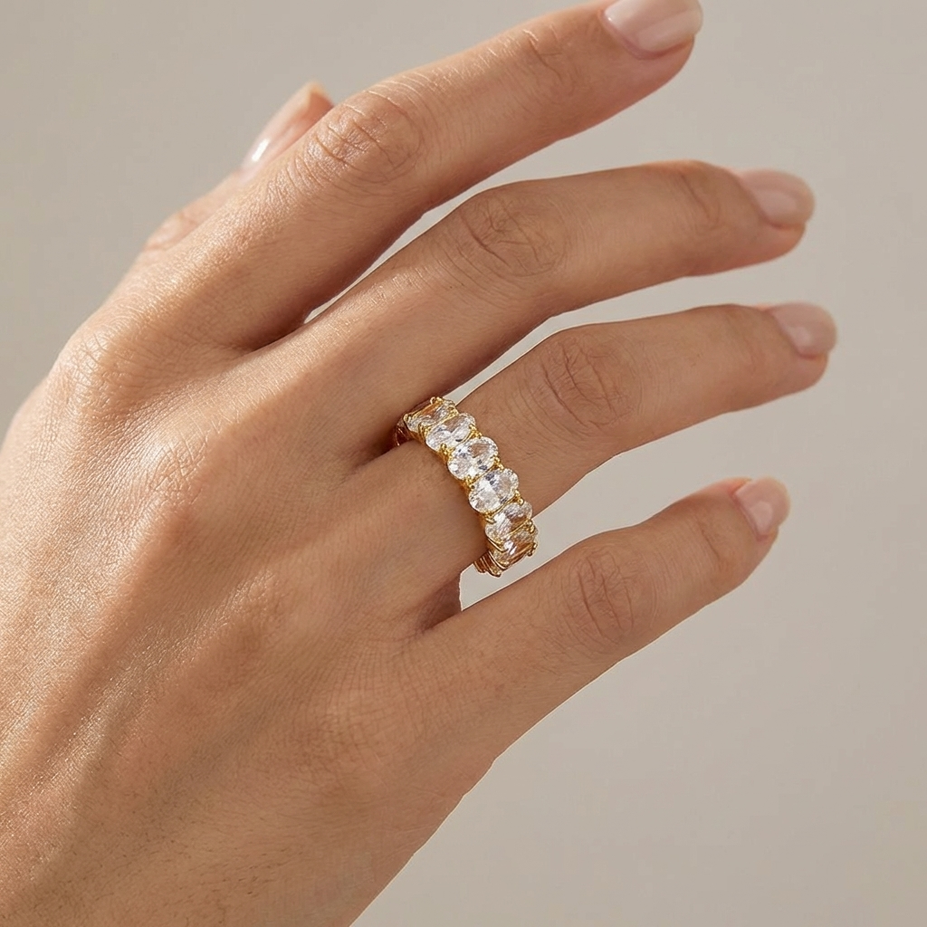 Ovaler Eternity Statement Ring
