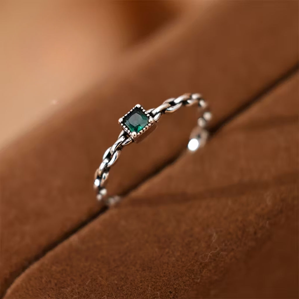 Smaragd-Link-Stil-Ring