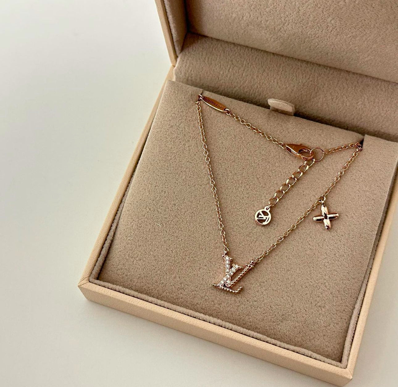 EXCLUSIVE | Halskette Almira