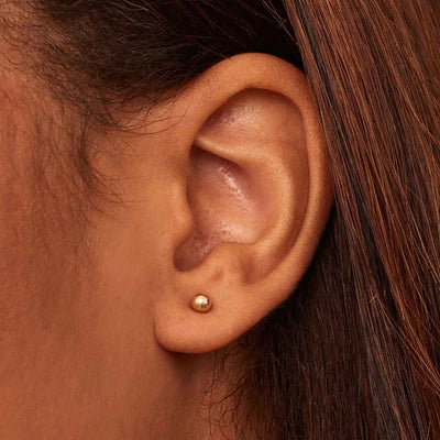 Haben Sie einen Ball Weißgold Ohrstecker