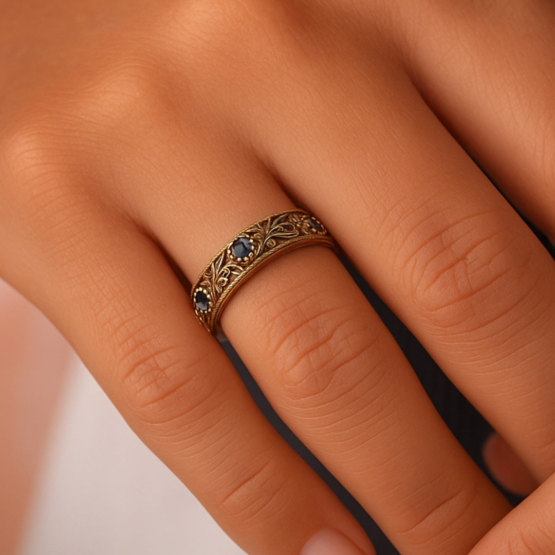 Exotischer feiner blauer Zirkonia-Blatt-Ring