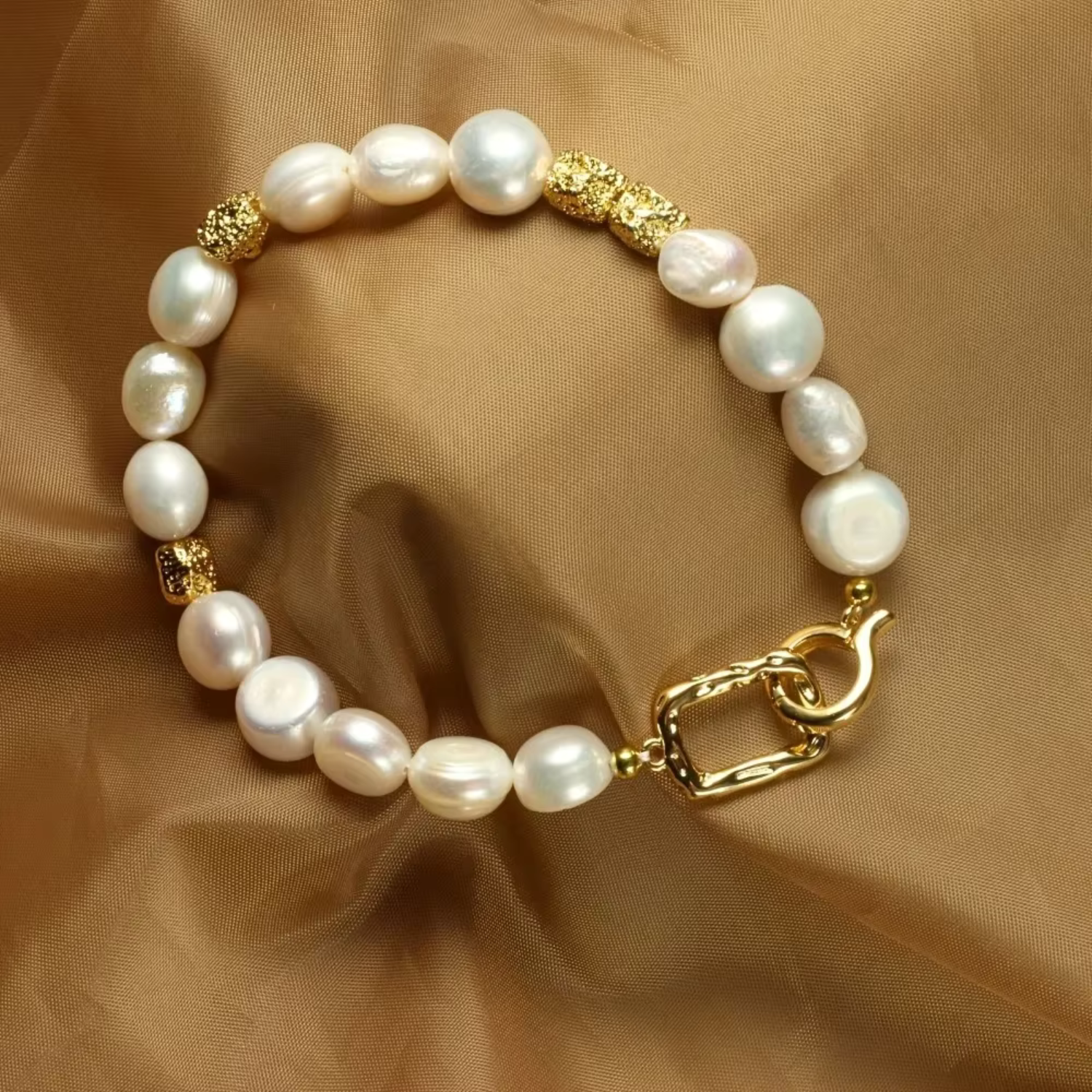 Elegantes Barockperlen-Armband