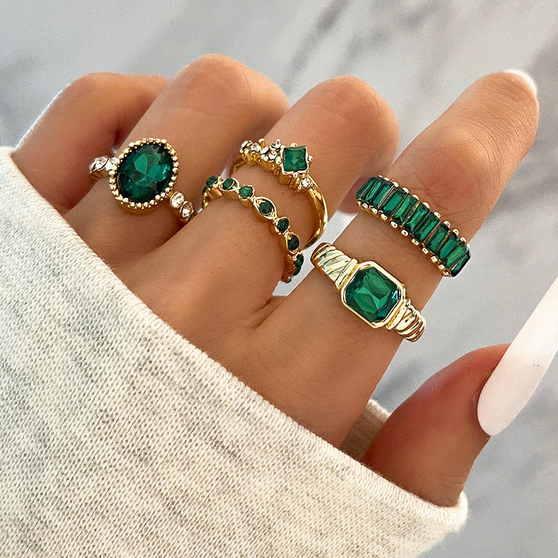 Zarina Exquisite Smaragd Goldring Set
