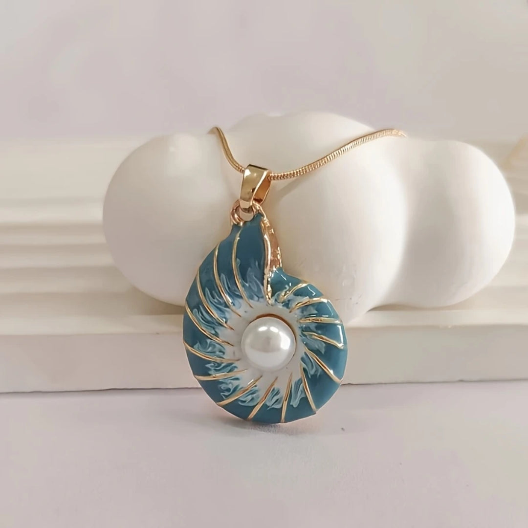 Perlenblaues Muschelhalsband