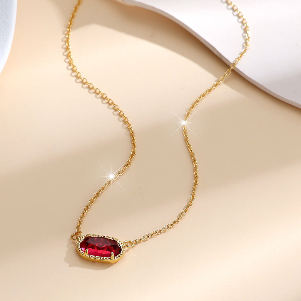 Klassische Oval-Rubin-Gold-Halskette