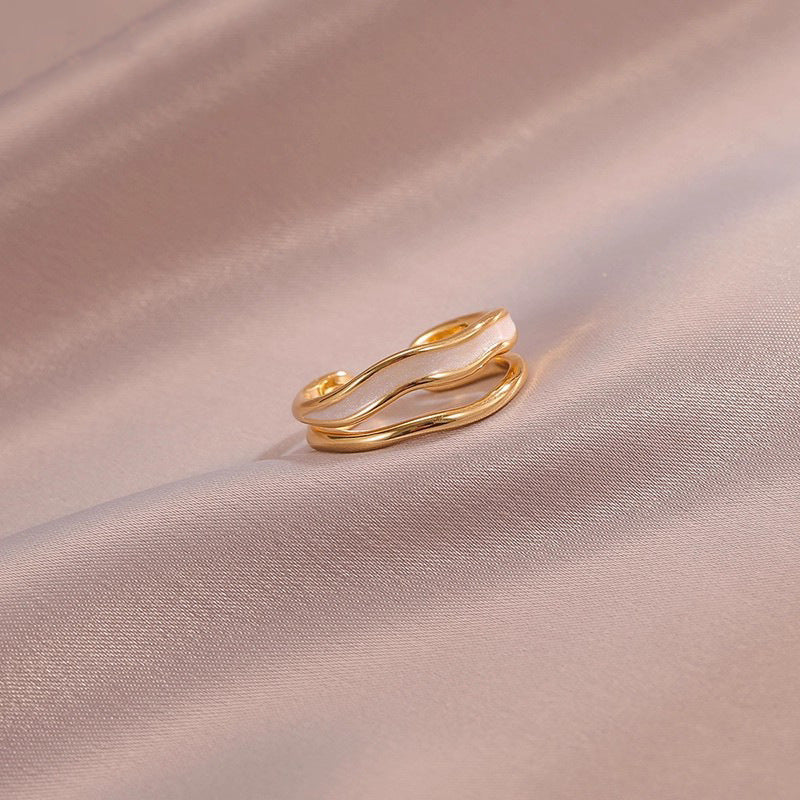 Ring – Geschichtetes Wellendesign