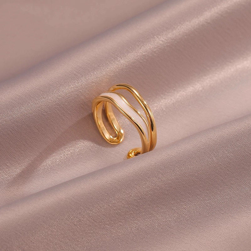 Ring – Geschichtetes Wellendesign