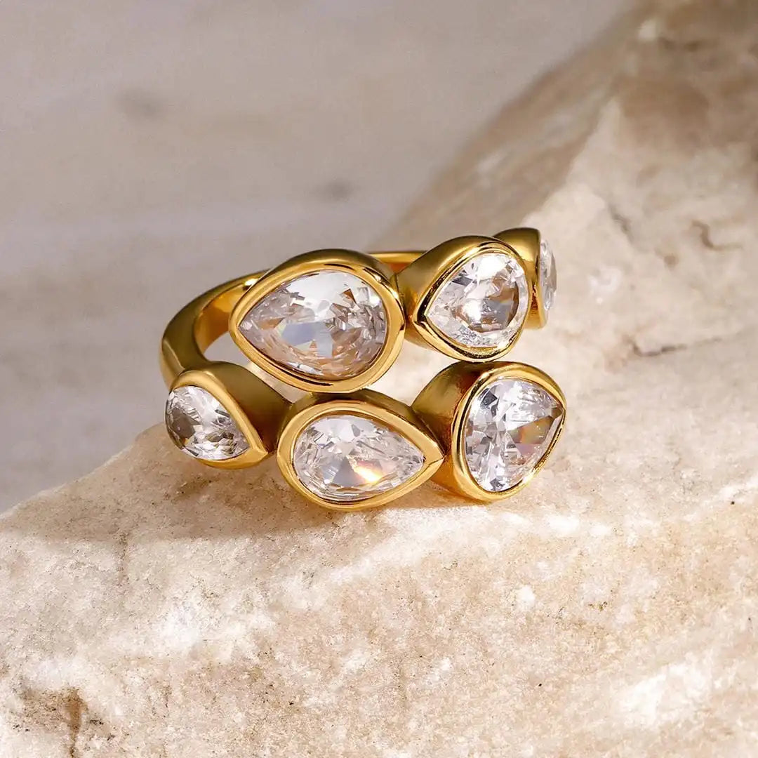 Fünfstein-Tropfen-Cluster-Ring