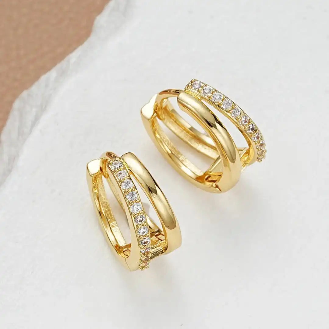 Zeitlose Gold-Zirkon Creolen
