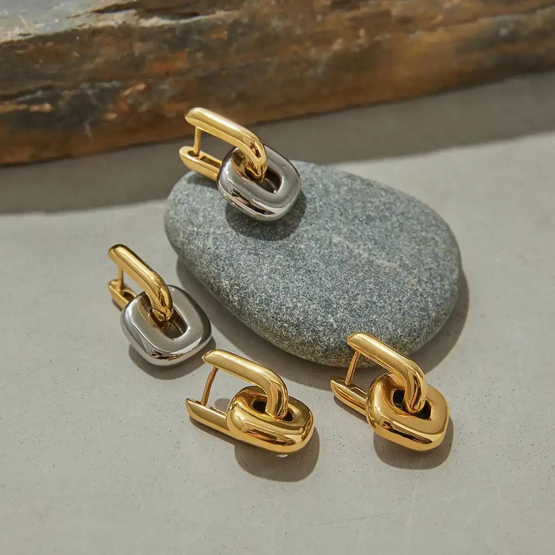 Minimalistische Zwei-Ton Gold Oval Ohrringe