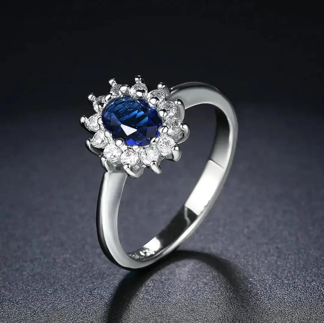 Erbstück Halo Statement Ring