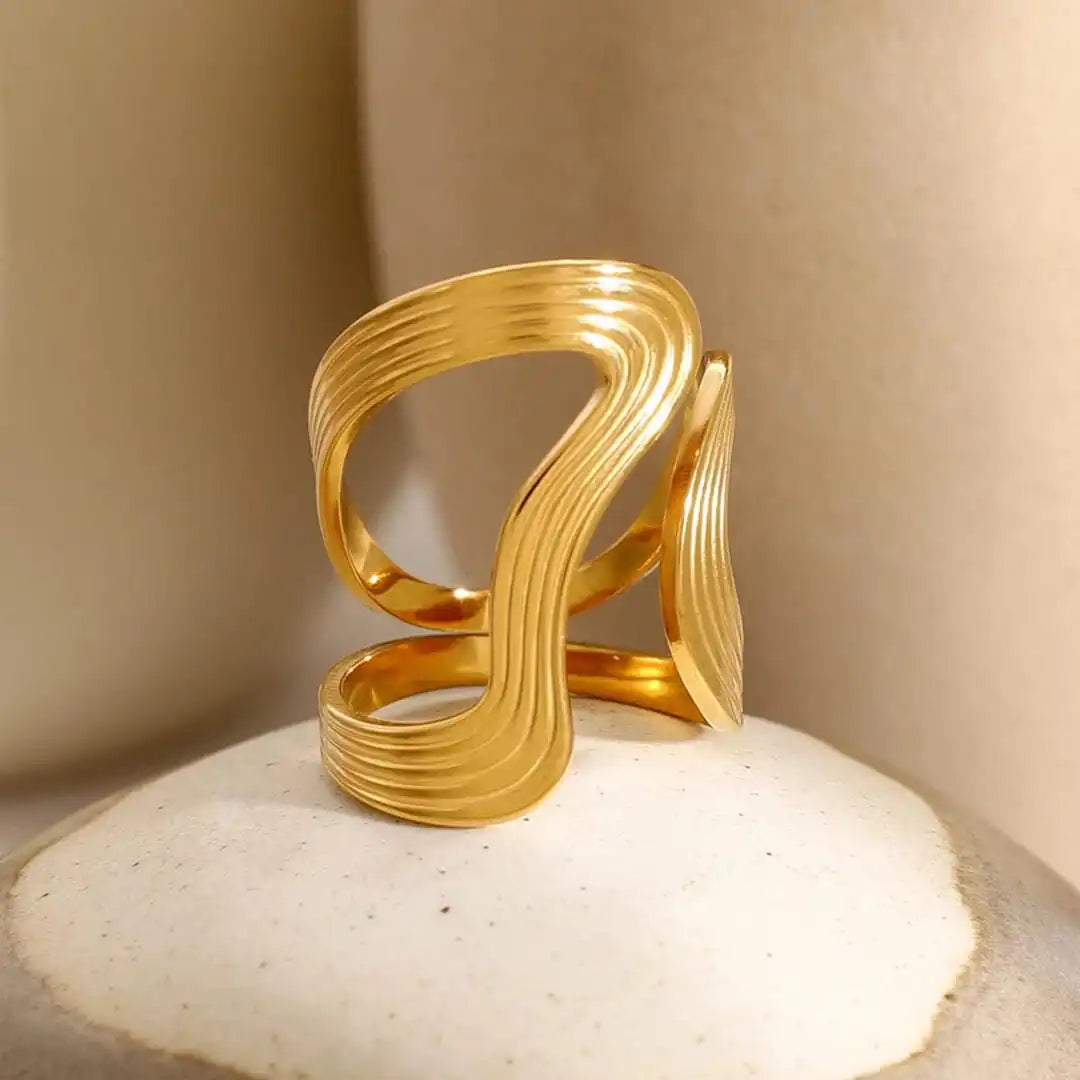 Exquisiter Goldperlenring