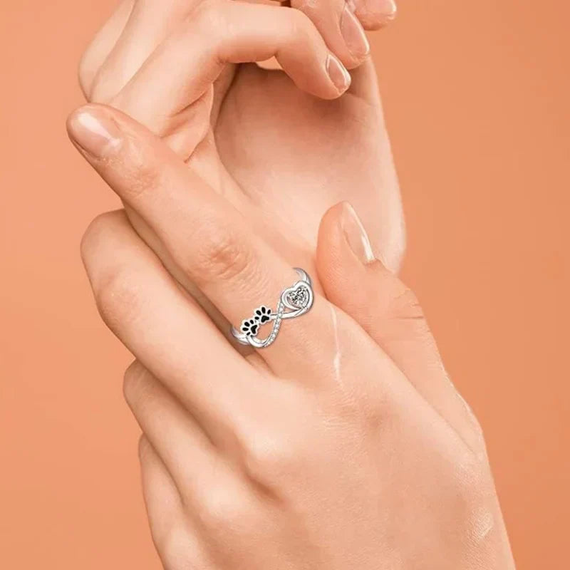 Pfoten Unendlichkeit Zirkonia Ring
