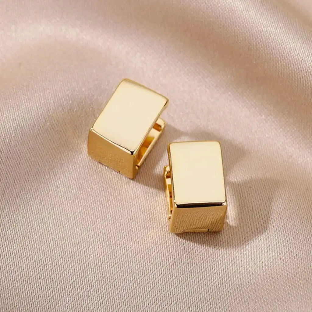 Goldene Geometrische Quadratische Ohrringe