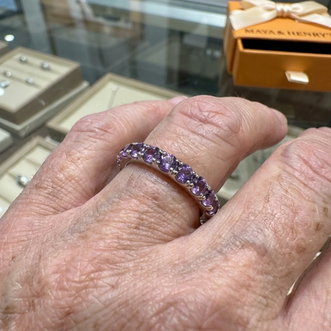 Ring – Filigranes Kristalldesign