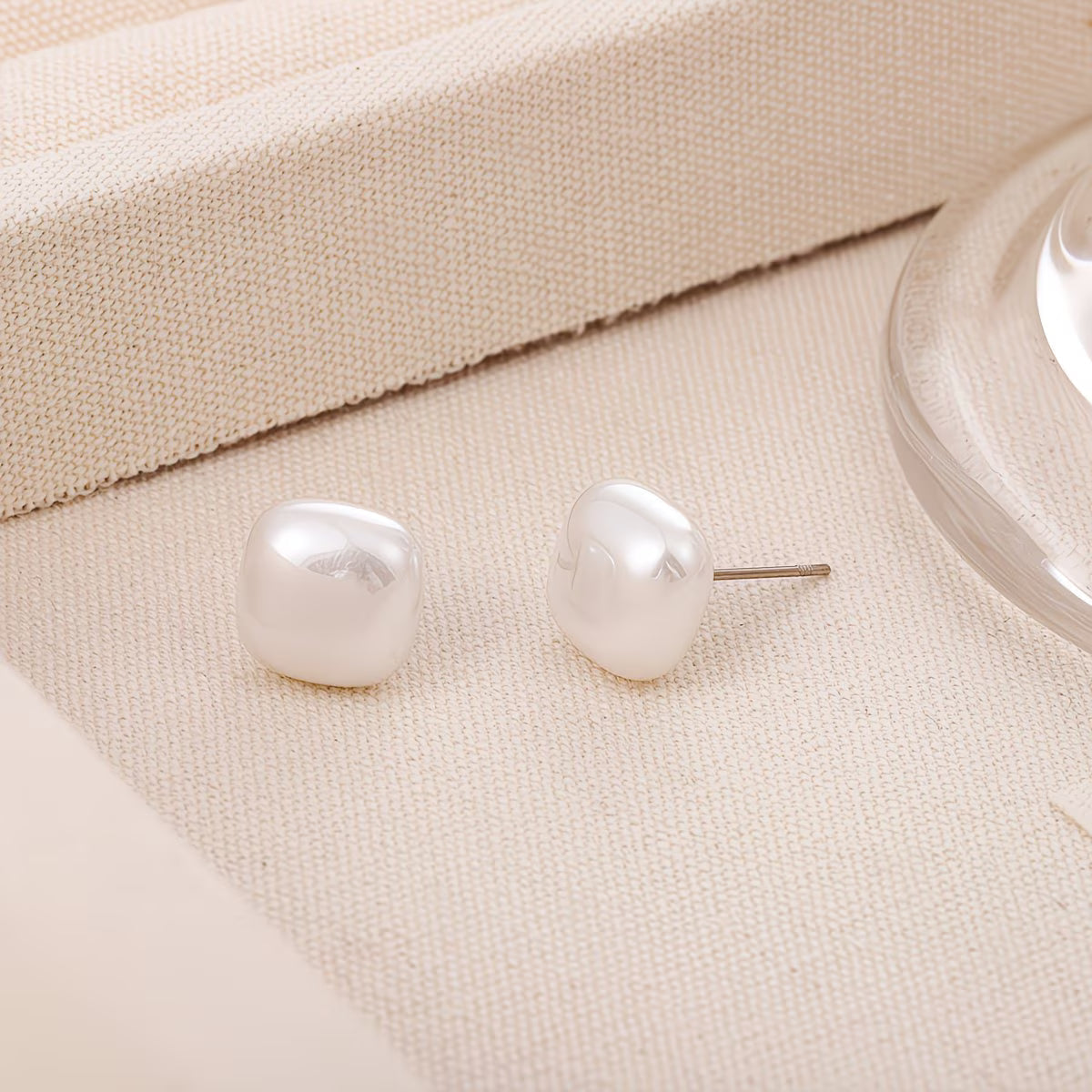 Elegante quadratische Perlen Ohrstecker