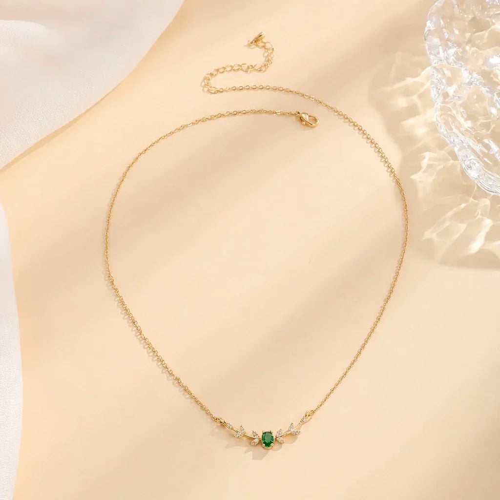 Klassischer Smaragd Marquise Blatt Anhänger