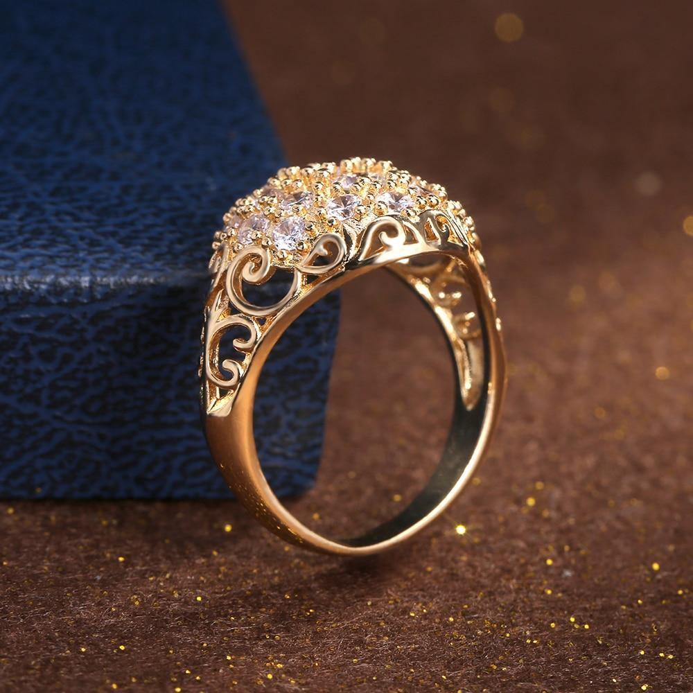Vintage-Gold-Ring mit rundem Diamanten