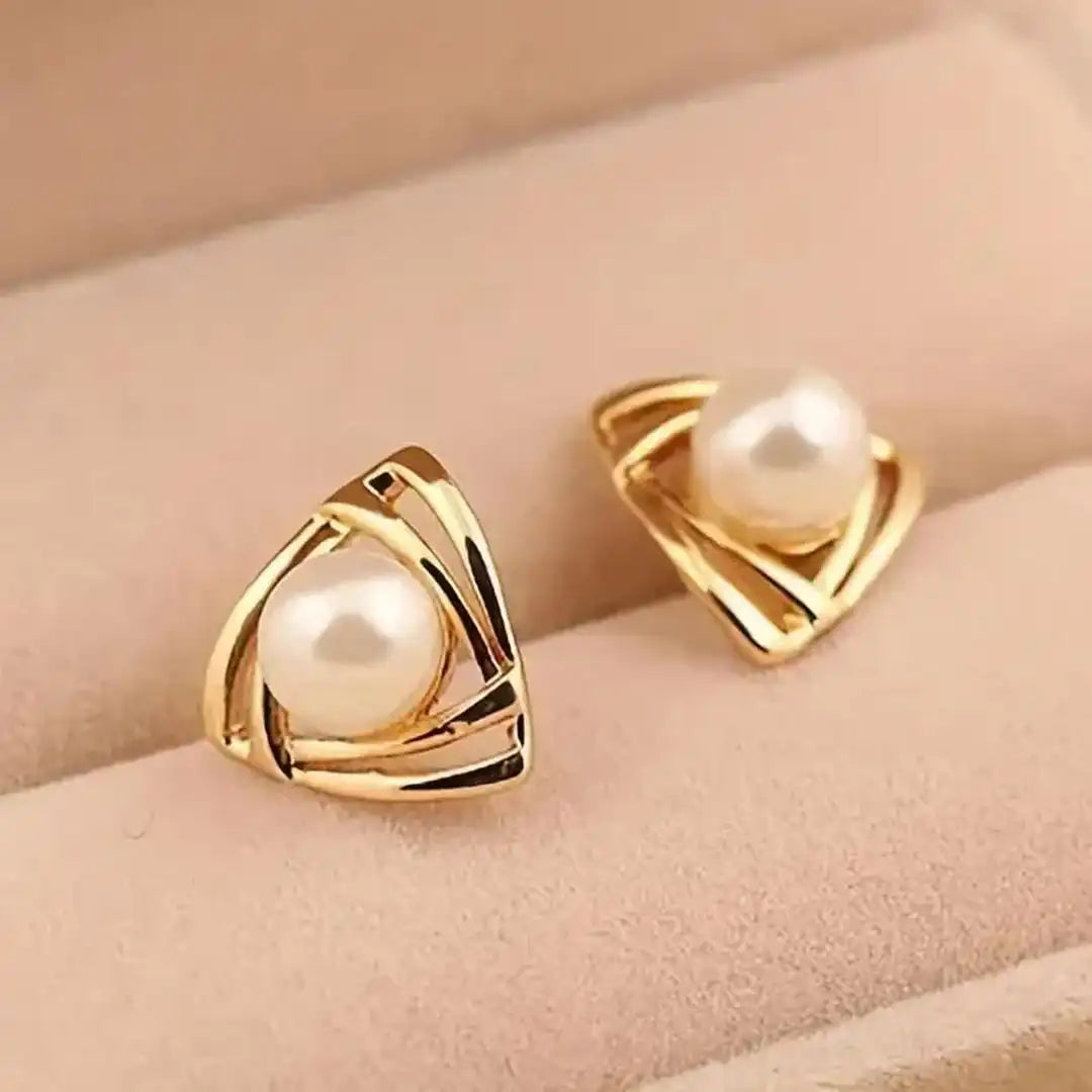 Exquisite Perlen- und Goldohrringe