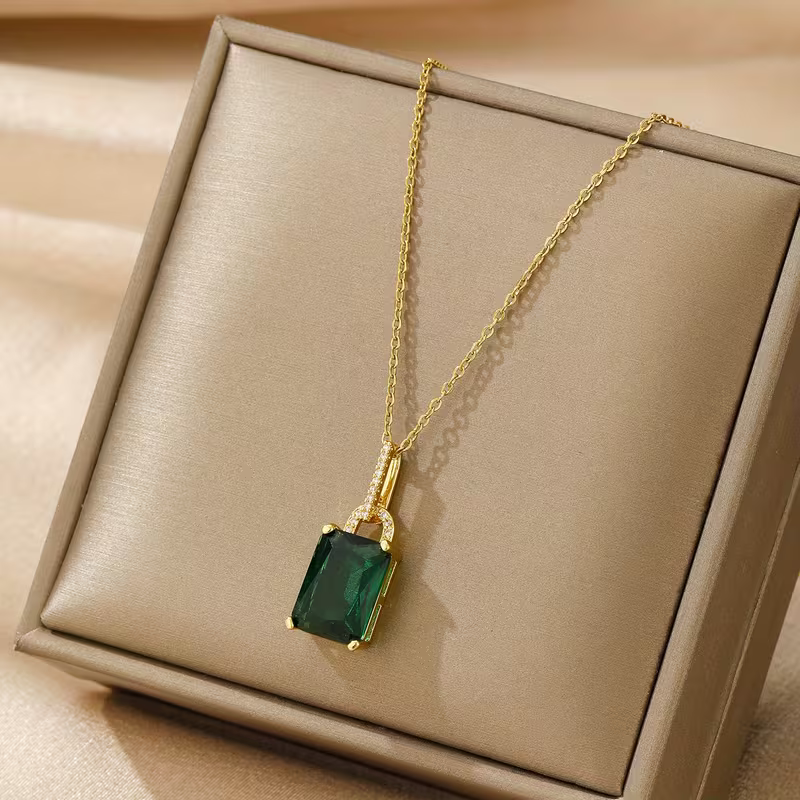 Kristall Emerald Luxe Halskette