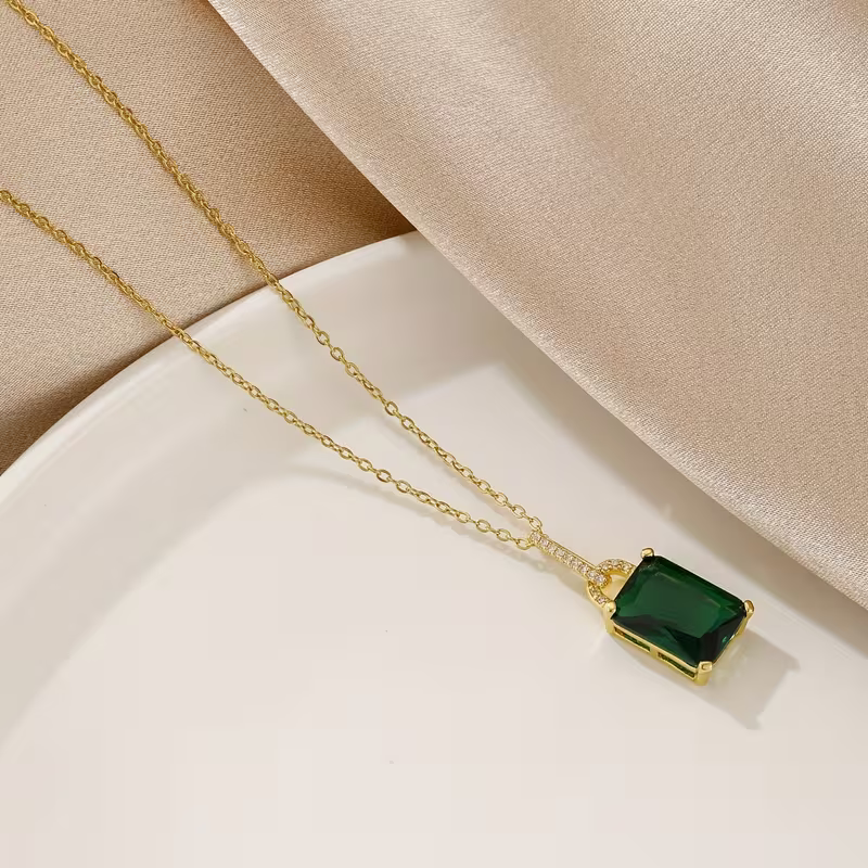 Kristall Emerald Luxe Halskette