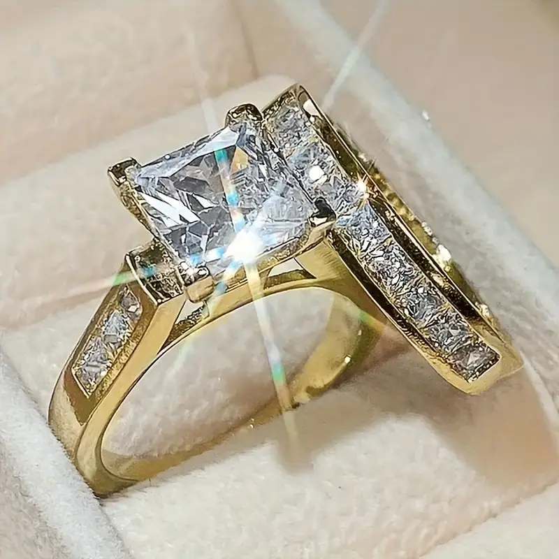 Vintage Gold Zirkonium Ring Set