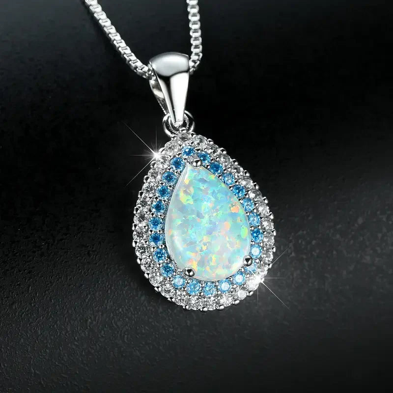 Elegante blaue Opal Tropfen funkeln Halskette