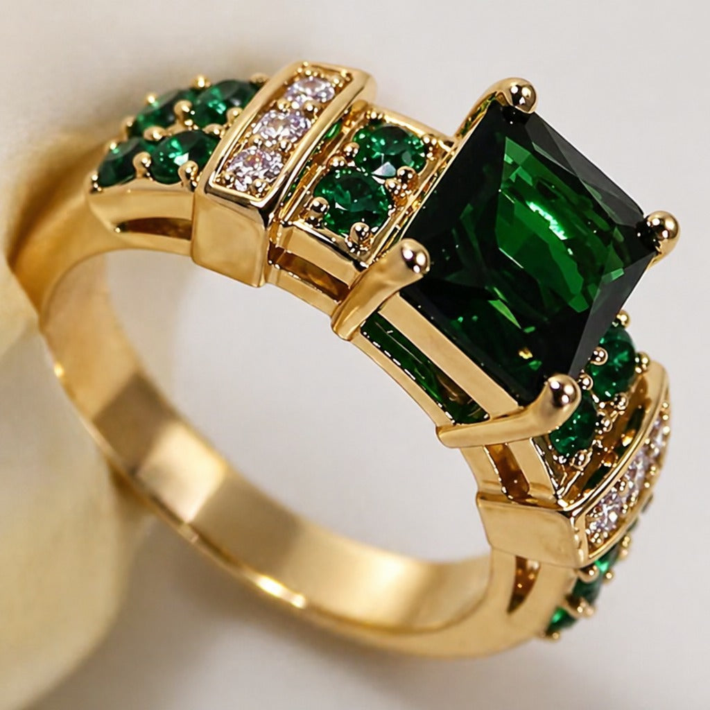 Grüner Kristalliner Goldring