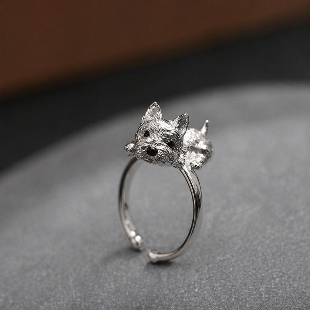 Verstellbarer Ring mit Kristallhund