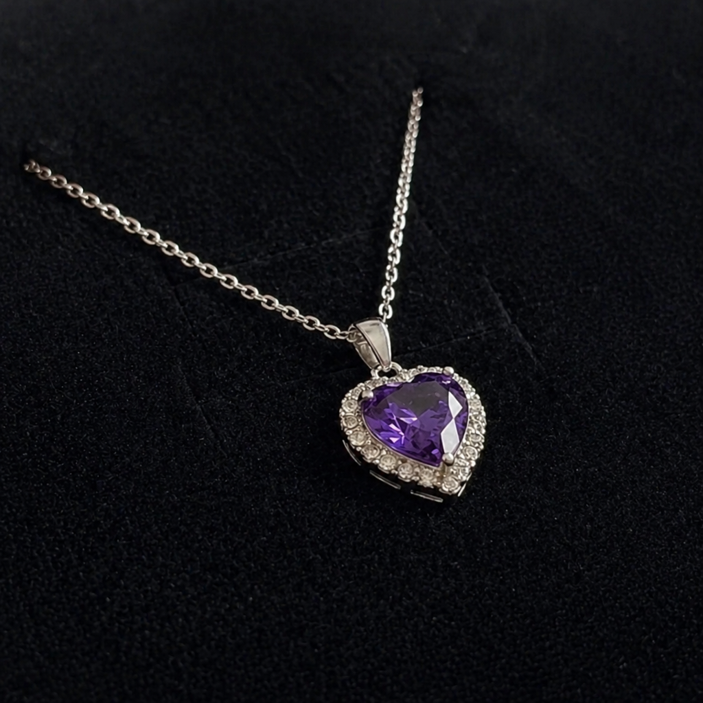 Amethyst Herzstrahlen Halskette aus Weißgold