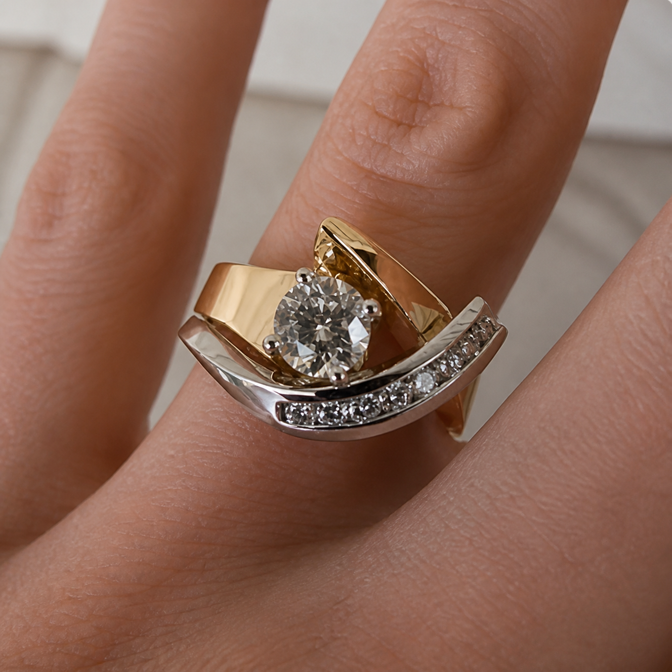 Vintage Unregelmäßiger Gold Silber Zirkonia Ring