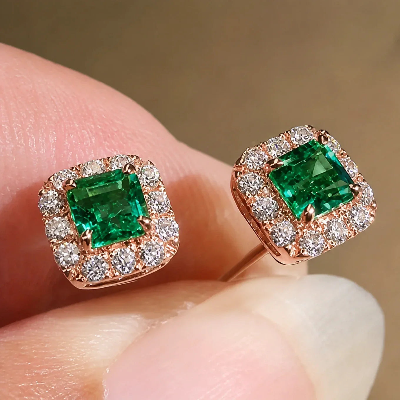 Elegante königliche quadratische Ohrringe