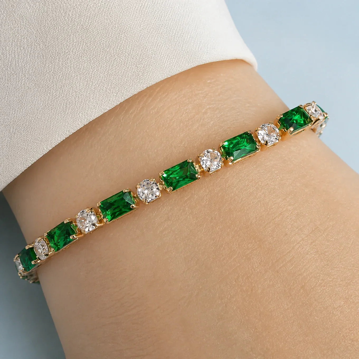 Elegantes Strahlen Smaragdarmband