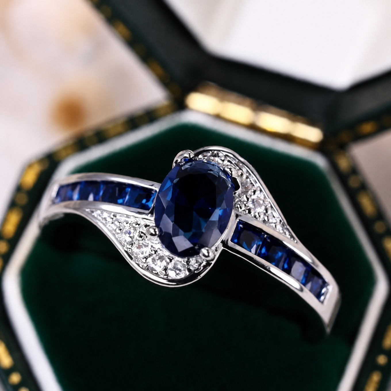Saphir Flow Weißgoldring