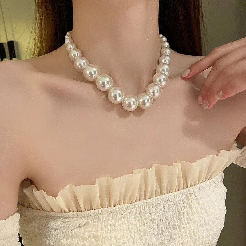 Klassische Vintage-Perlenkette